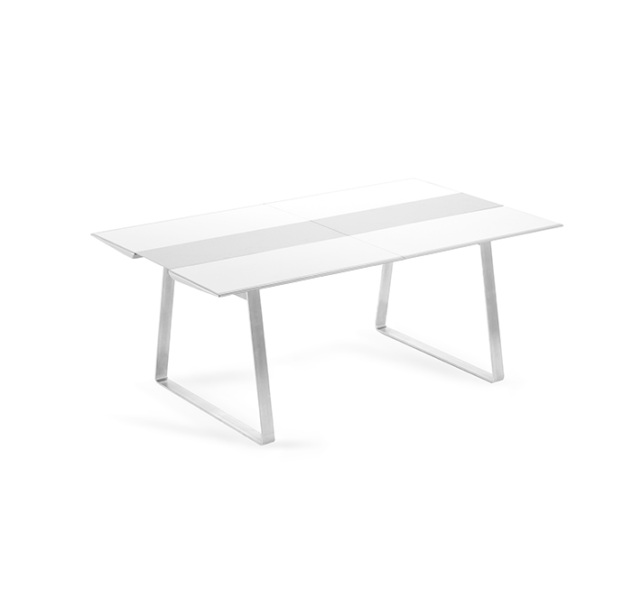 Medium extrados dining table extendable